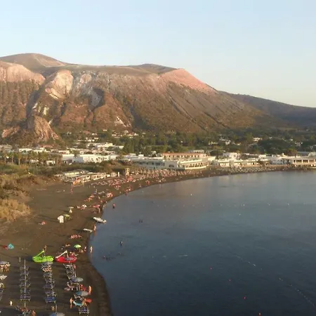 Villaggio Togo Togo Vulcano (Isola)